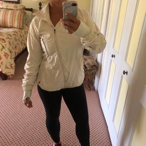 lululemon reflectiverun jacket size 6